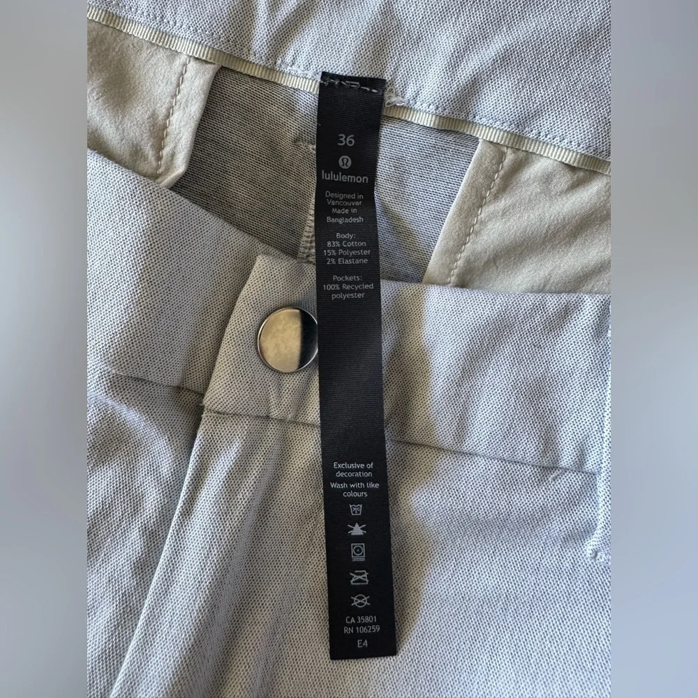 Lululemon Commission Relaxed Short Qwick Oxford Light Gray Sz 36 Flat Front